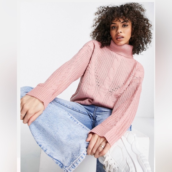 (#118)QED London Cable Knit Sweater - Picture 1 of 3